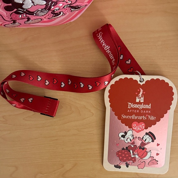 Disney Pink Heart Minnie Mouse Loungefly Backpack - Picture 2 of 2